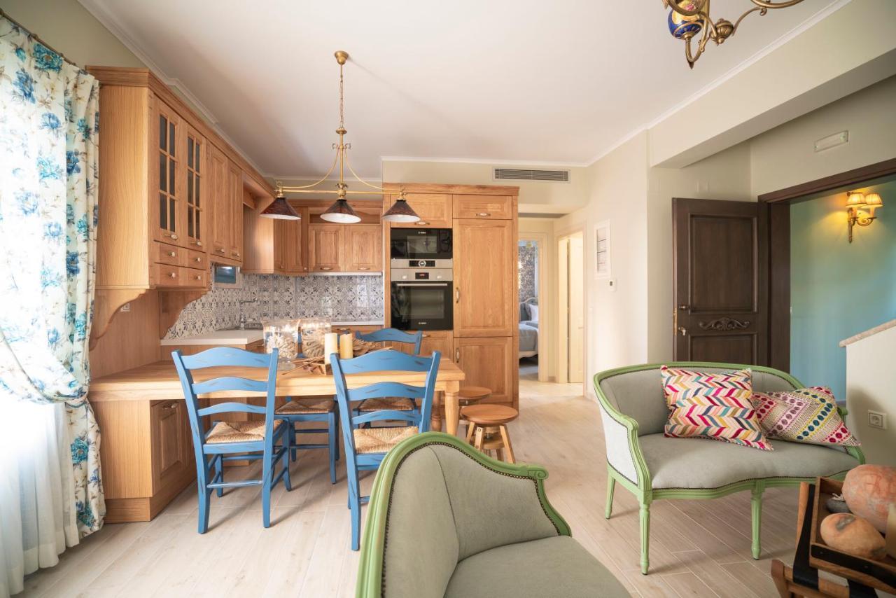 Elysium Living Parga Aparthotel Exterior photo
